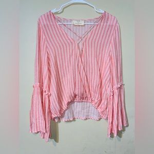 Lavender Field Women’s Bell Sleeve Top V-Neck‎ With Tie Size Medium